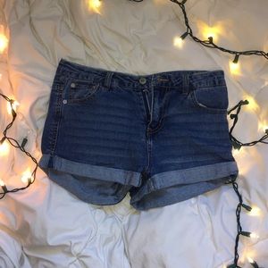 cuffed denim shorts